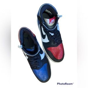 Nike Air women sneakers size 7.5